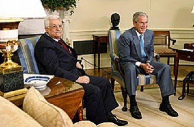 Джордж Буш се срещна с Махмуд Абас