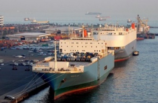 Ангола разреши на китайски кораб да акостира