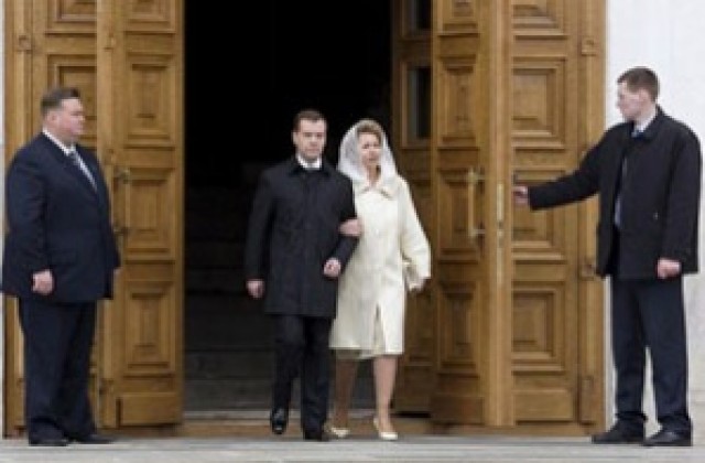 Медведев положи клетва като президент на Русия