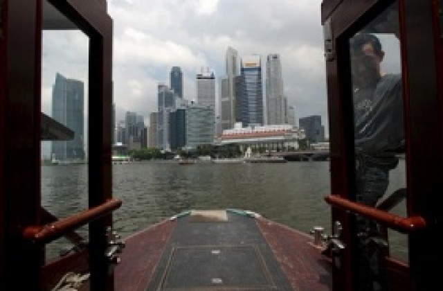 Сингапур може да изпревари Хонконг по брой милионери