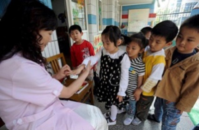 32 деца умряха от вируса в Китай, заразените са 25 000