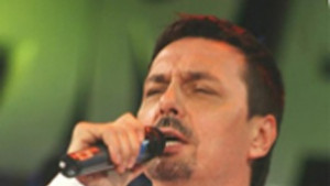 Драган Коич Кеба си спести глоба с песни