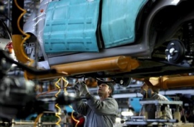 Renault-Nissan и Bajaj ще произвеждат кола за $ 2500