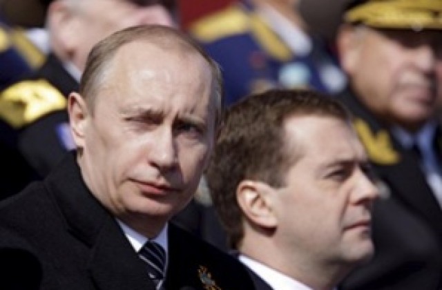 Конфликтът между Медведев и Путин е неизбежен