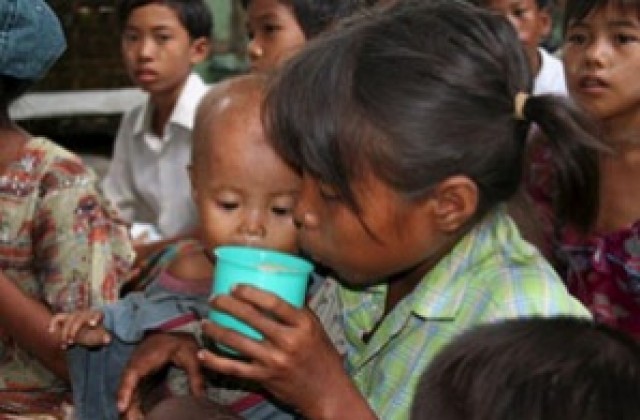 Мианмар издаде виза на еврокомисаря по хуманитарните помощи