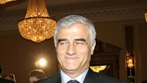 Димитров иска по скъп ток за енергийно неефективни производства