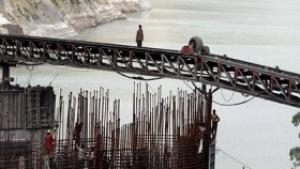 Трусът в Китай нарушил сигурността на водните съоръжения