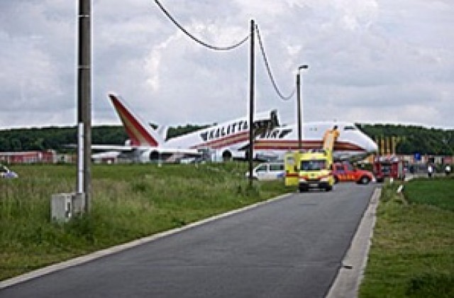 Американски товарен самолет се разби при излитане в Брюксел
