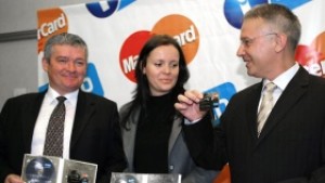 Най новата кредитна карта iCARD е вече на пазара