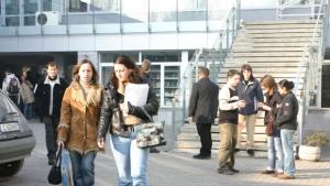 Минаването в пети клас води до спад в резултатите на