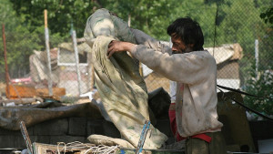 Бутнаха ромско гето в Студентски град
