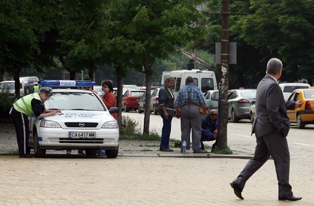 Момиче загина, а жена е в „Пирогов” при две катастрофи в София
