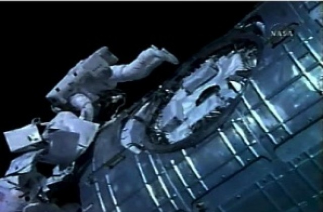 Успешни са първите изпитания на ръката робот на Кибо на МКС