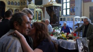 Малцина изпратиха Любен Дилов баща