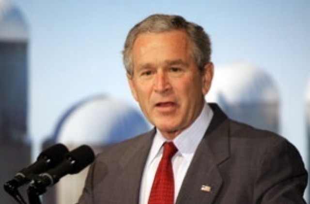 Буш и Браун обсъждат ситуацията в Ирак