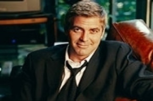 Джордж Клуни с нова приятелка...