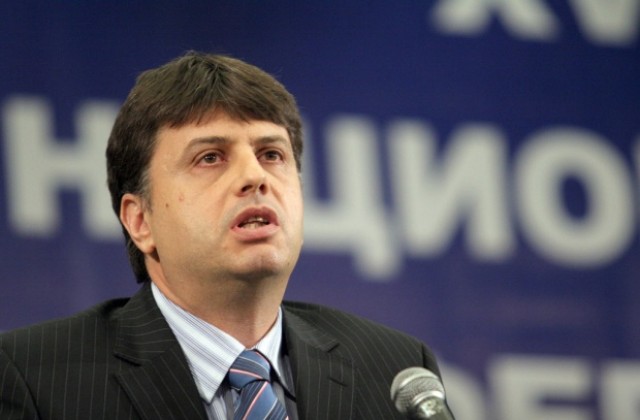 Юруков: Президентът се държи като политически коментатор
