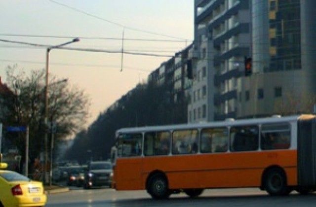 Автобуси се изправят срещу маршрутките във В. Търново
