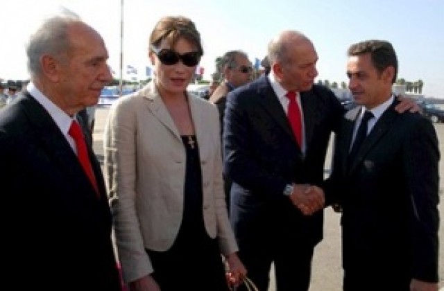Стрелба преди заминаването на Саркози от Израел