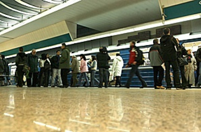 Осем души ранени при дерайлиране на вагони в московското метро