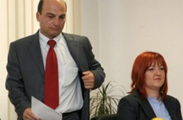 Регистърът: Длъжници сме на бизнеса