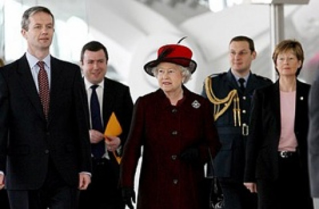 Всеки британец дал 66 пенса за кралицата през 2007-ма