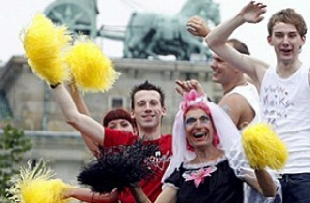 Хиляди участваха в гей парад в Берлин