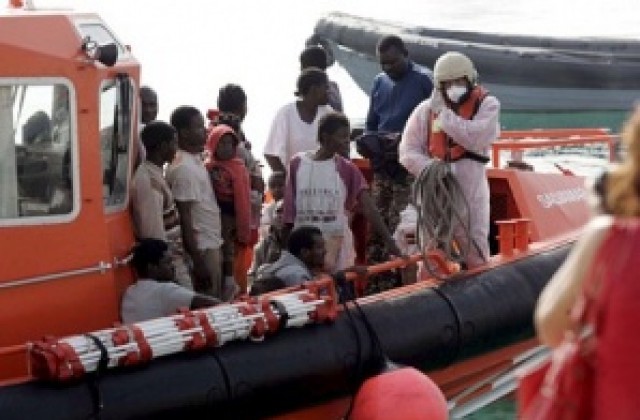 14 африканци загинаха на борда на кораб на път за Испания