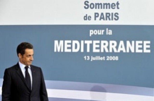 Кориере дела сера: Най-после се сбъдна мечтата на Саркози