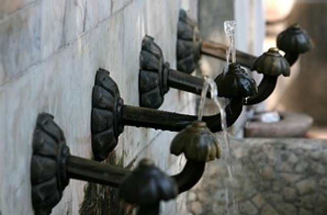 ДКЕВР предлага 10-12% по-скъпа вода от 1 август