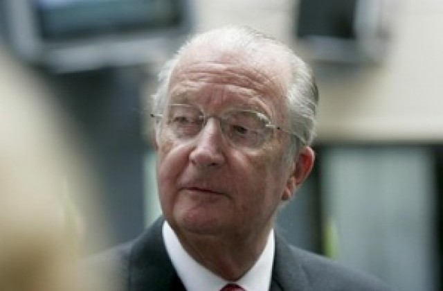 Белгийският крал отказа да приеме оставката на премиера Ив Льотерм