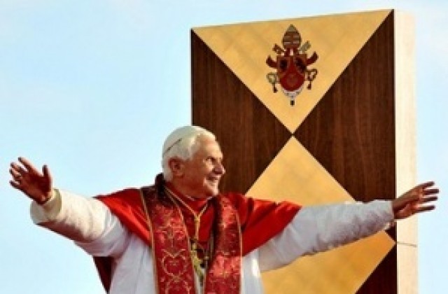 200 000 католици очакват месата, която ще отслужи папа Банедикт Шестнайсети