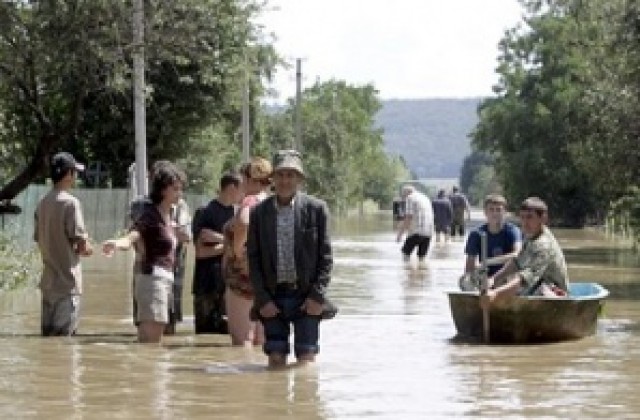 25 достигна броят на жертвите на наводненията в Украйна