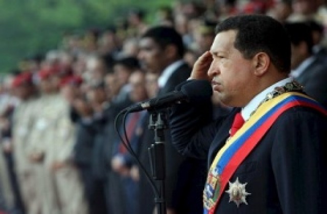 Чавес иска да национализира и банка