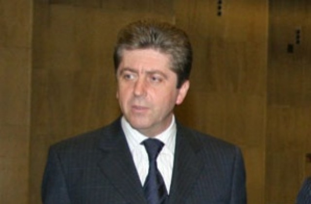 Първанов е притеснен от конфликта в Южна Осетия