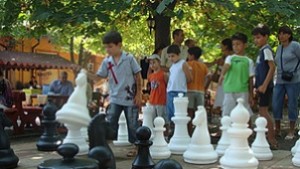 Площадка за шах откриха в Морската градина в Бургас