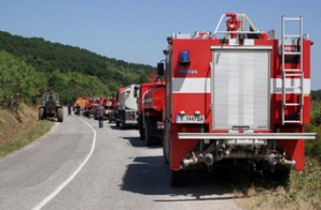 Все още има дежурни в района на пожара в Свиленградско