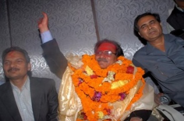 Новият непалски премиер встъпи в длъжност