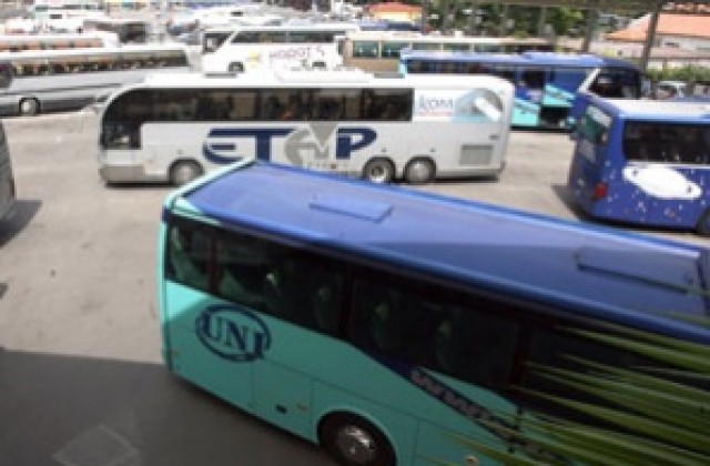 Три автобуса обслужват жп маршрута Дупница – Бобов дол