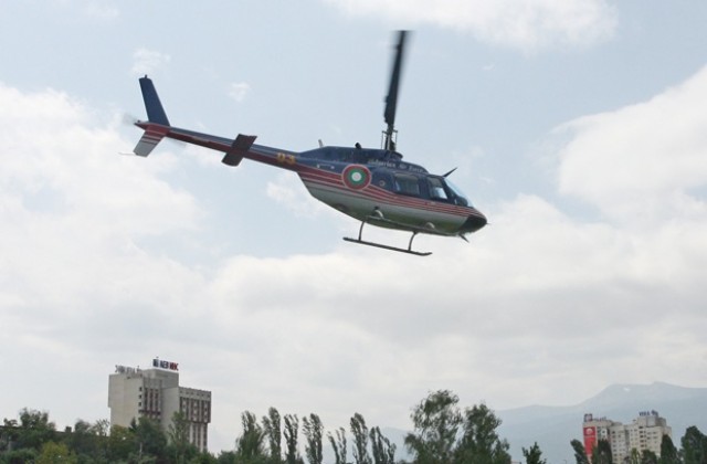 Хеликоптери POLICE наблюдават за нередности по пътищата