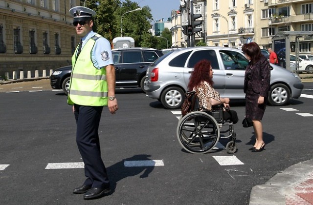 Възстановиха движението по отсечка от ул. Раковски в София