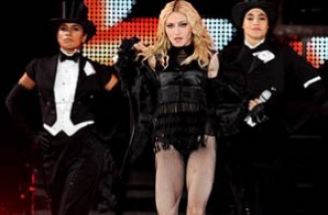 Мадона посвети песента „Like a virgin“ на папата