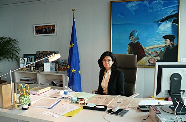 Млади дипломати са поканени за срещи с европейски политици
