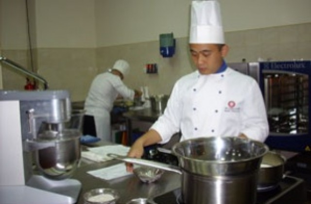 В Кулинарната академия чакат студенти от Индия