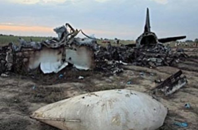 88 души загинаха след катастрофа на самолет в руския град Перм