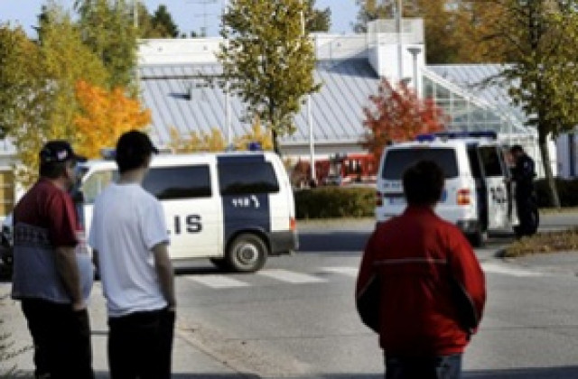11 станаха жертвите след стрелбата във финландско училище