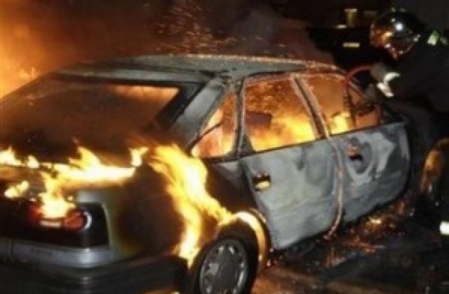 Запалиха автомобил в Бургас