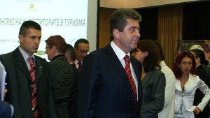 Първанов Трябва нов подход в привличането на чужди туристи