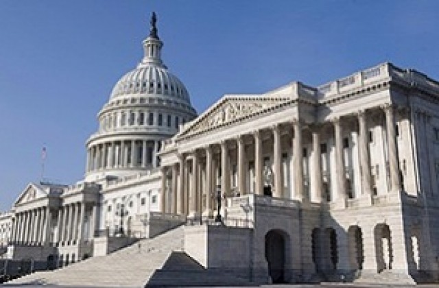 Сенатът на САЩ прие плана срещу финансовата криза