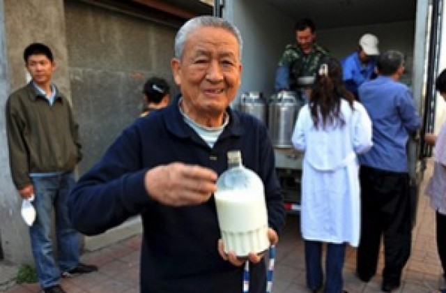 Китай спира износа на млечни продукти